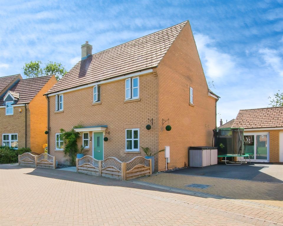 Property photo 2 of 17