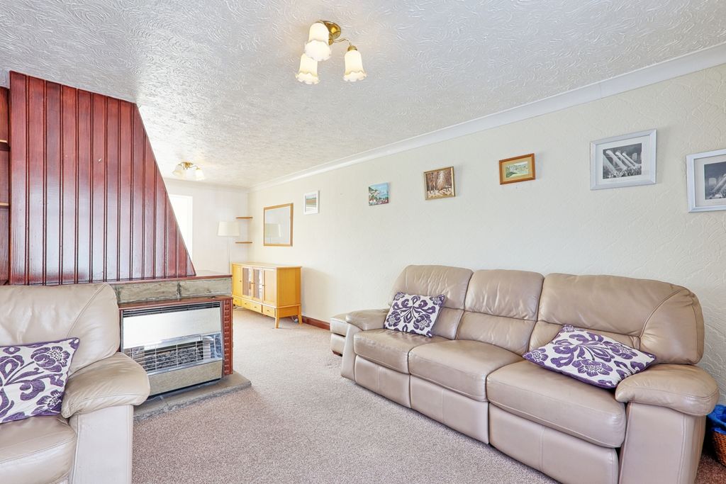 Property photo 3 of 29 Picture No. 27