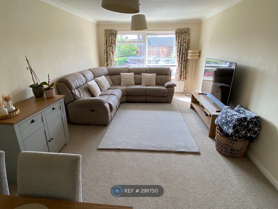 Property photo 2 of 35