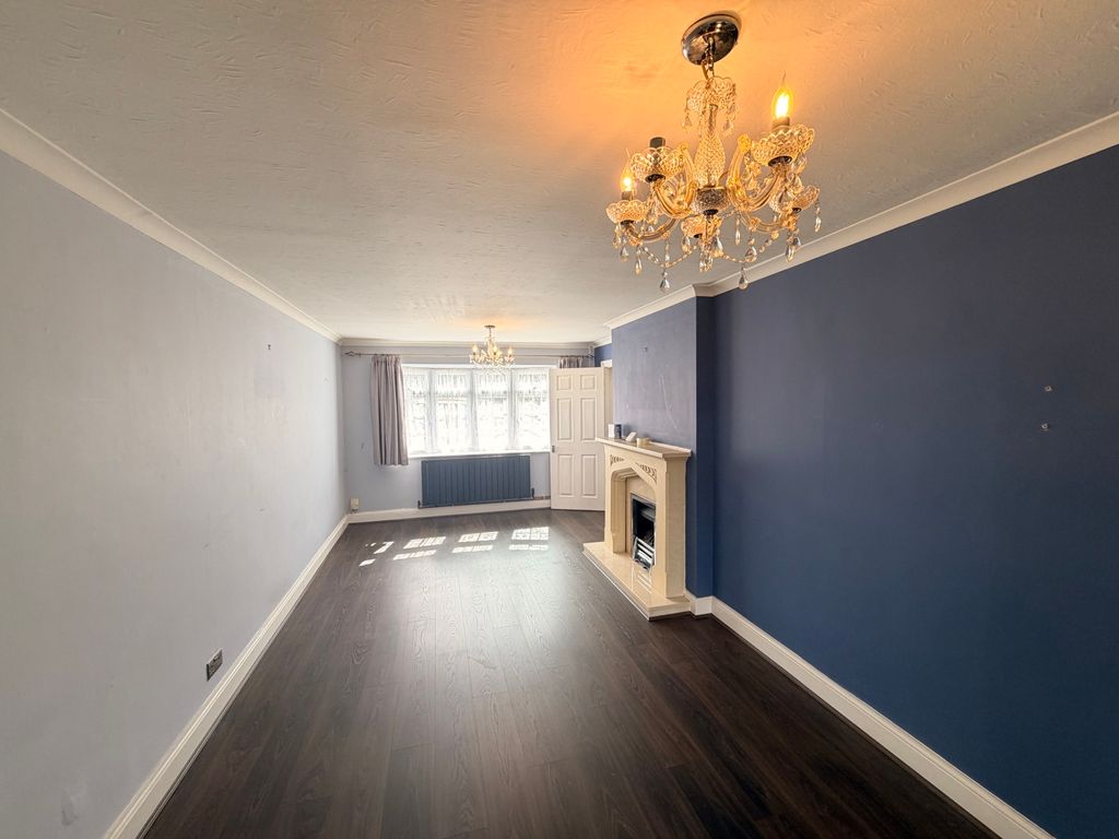 Property photo 3 of 19 Picture No. 21
