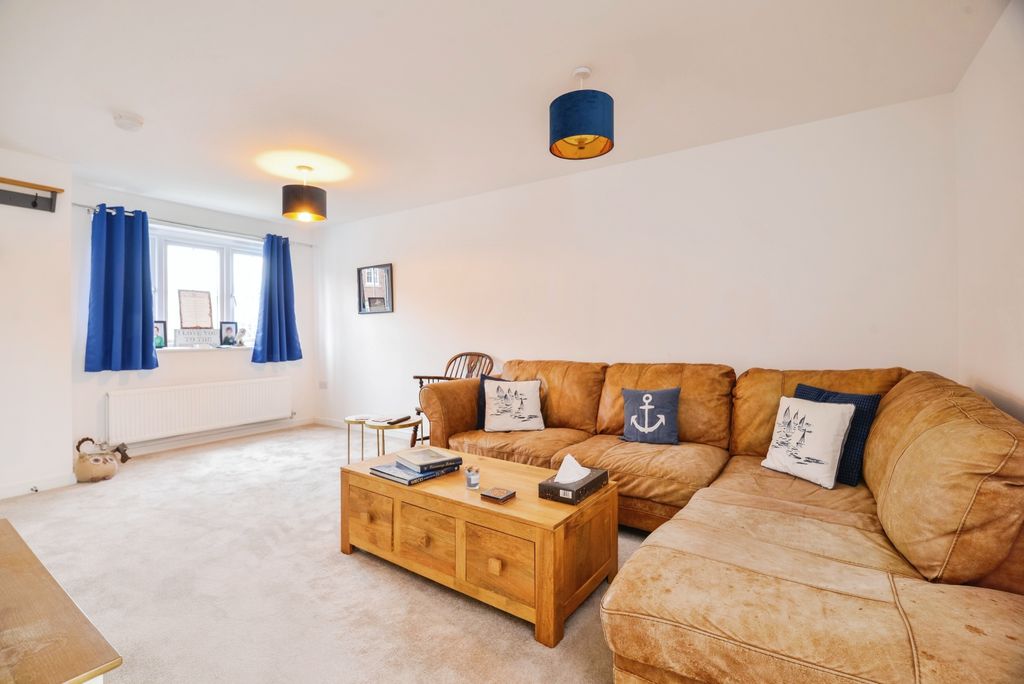 Property photo 3 of 17 Photography