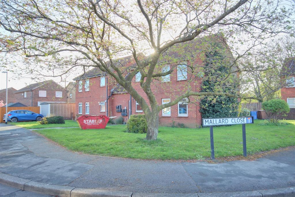 Additional image 8 of 1 bed flat for saleThurlow Avenue, Beverley HU17
