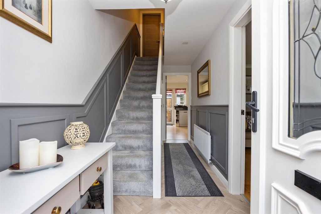 Property photo 2 of 30 36 Church View 21.Jpg