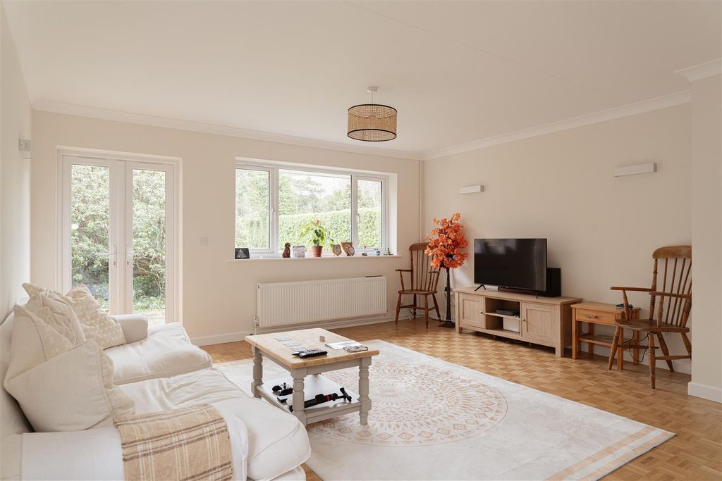 Property photo 2 of 14 7.Jpg
