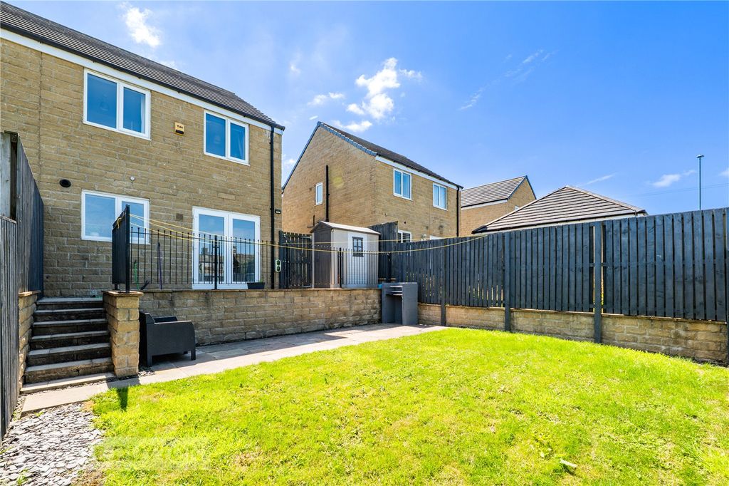 Property photo 2 of 26 Garden