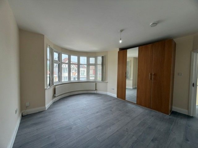Property photo 3 of 10 5