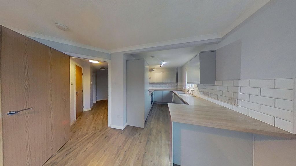 Property photo 3 of 7 Picture No. 04