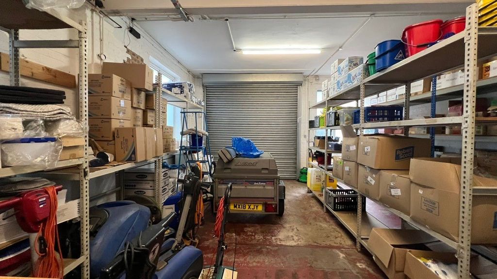 Property photo 3 of 9 Ground Floor Storage / Warehouse