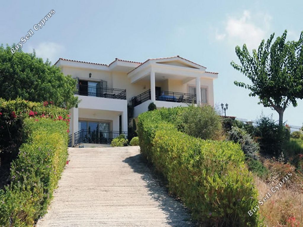 Property photo 1 of 43