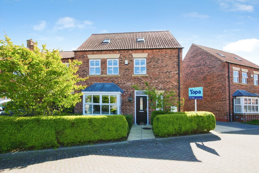 Property photo 1 of 19 Photo #1