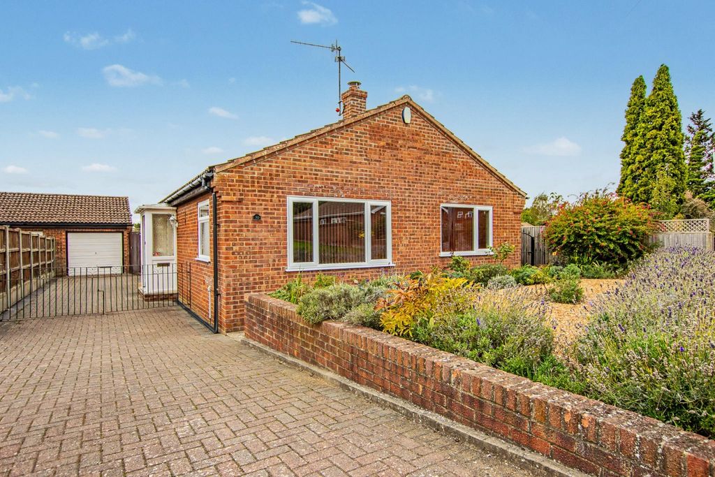 Property photo 1 of 28 5477162