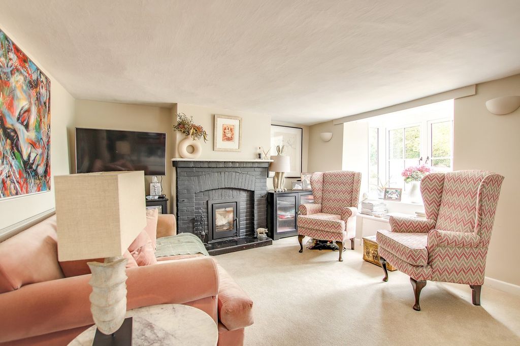 Property photo 3 of 20