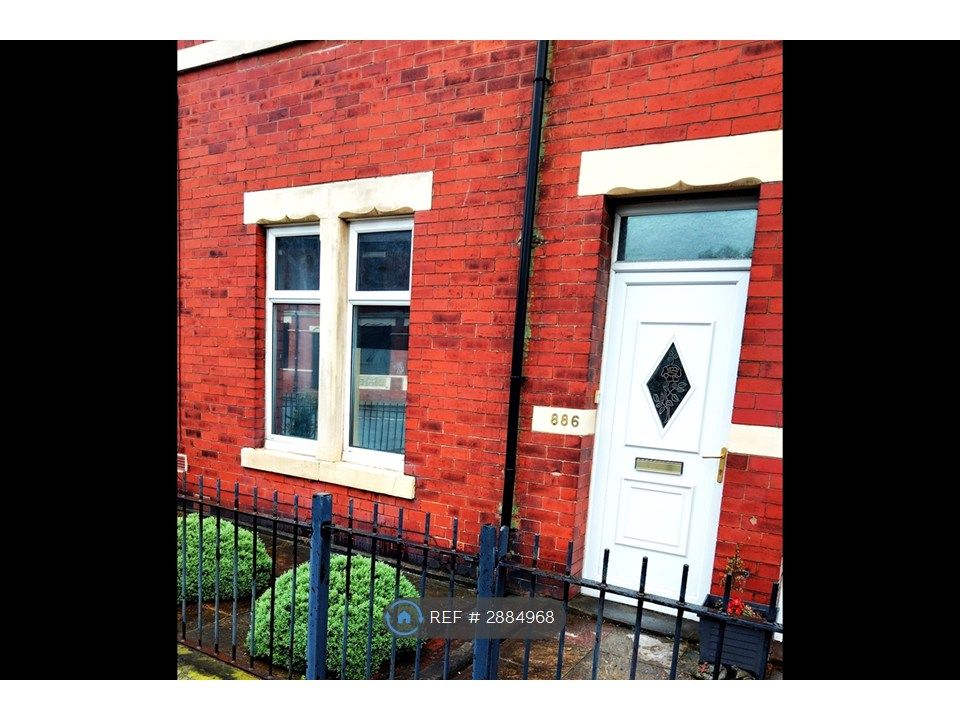Property photo 2 of 16