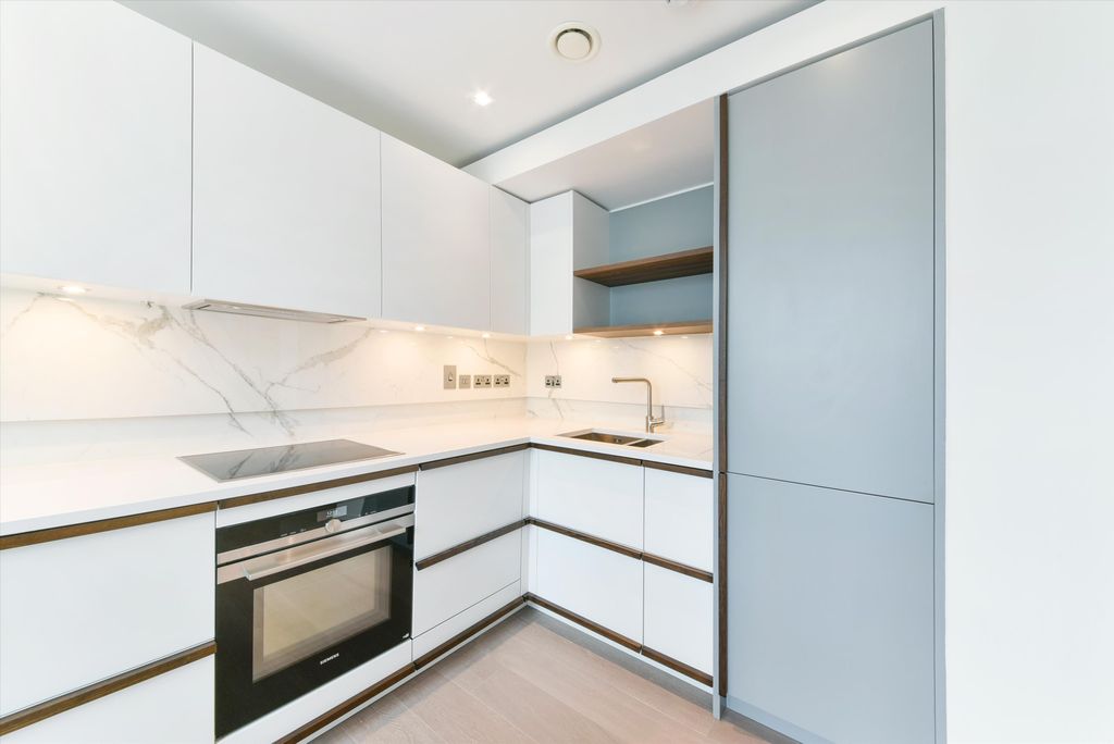 Property photo 2 of 11 Image