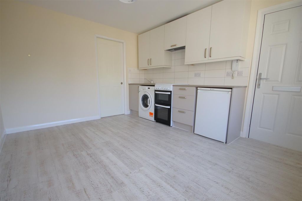Property photo 3 of 8 Img_9813.Jpg