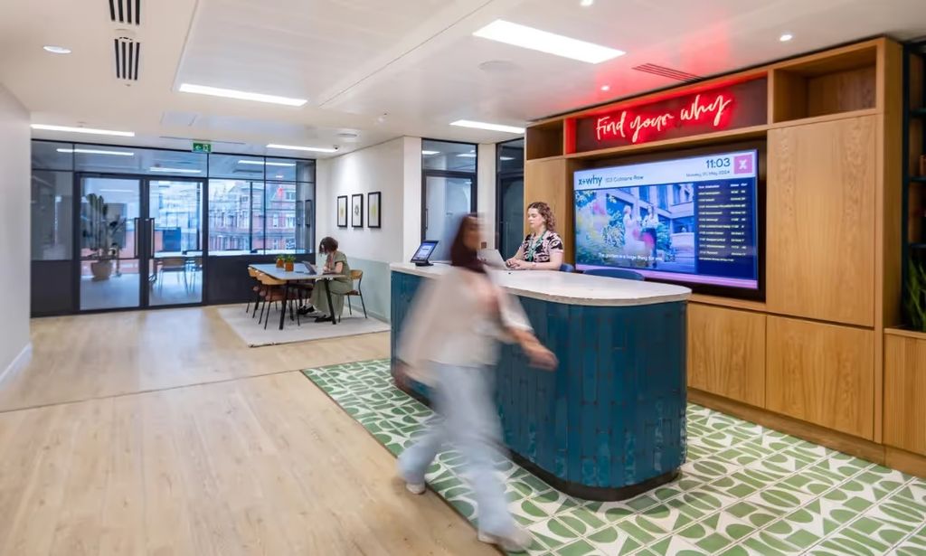 Property photo 2 of 11 Reception