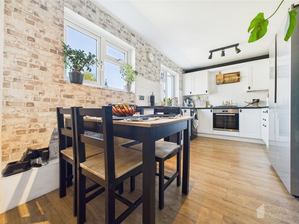 Property photo 2 of 19 Cam02365G0-Pr0287-Still003.Jpg