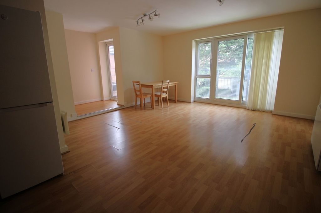 Property photo 3 of 10 Living Area