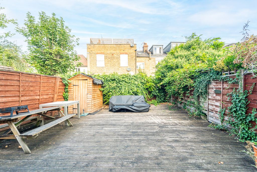Property photo 3 of 8 Mba07824-Edit