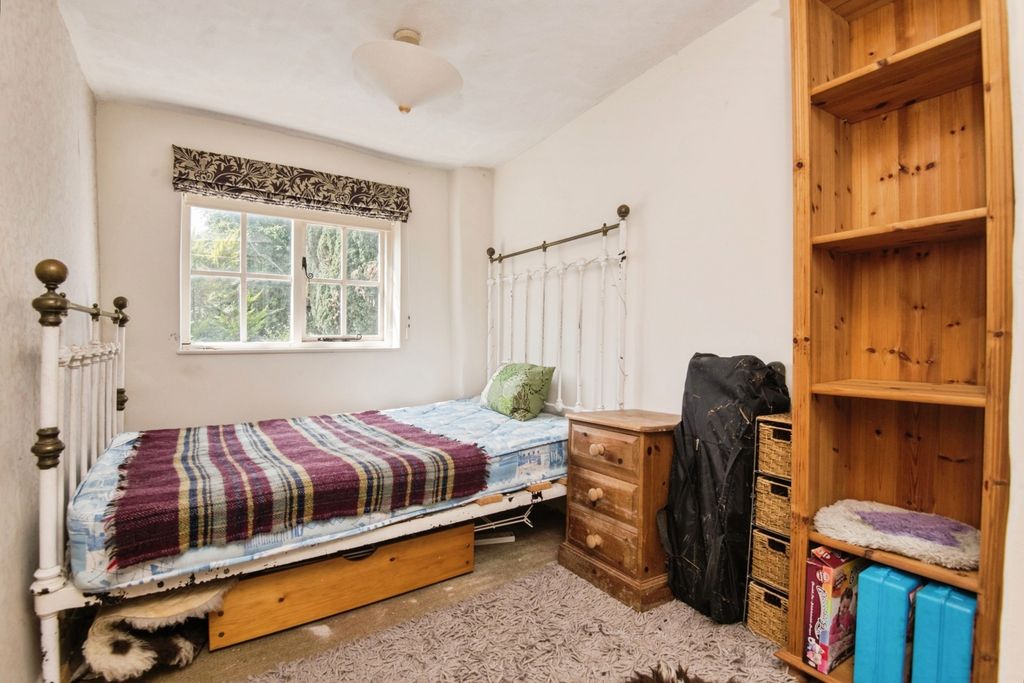 Property photo 3 of 16 Photo