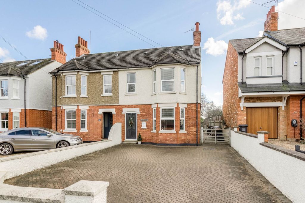 Property photo 1 of 31