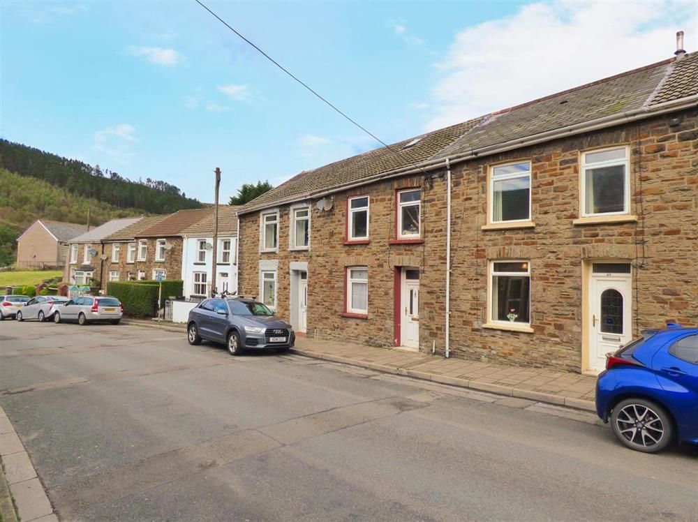 Property photo 2 of 10