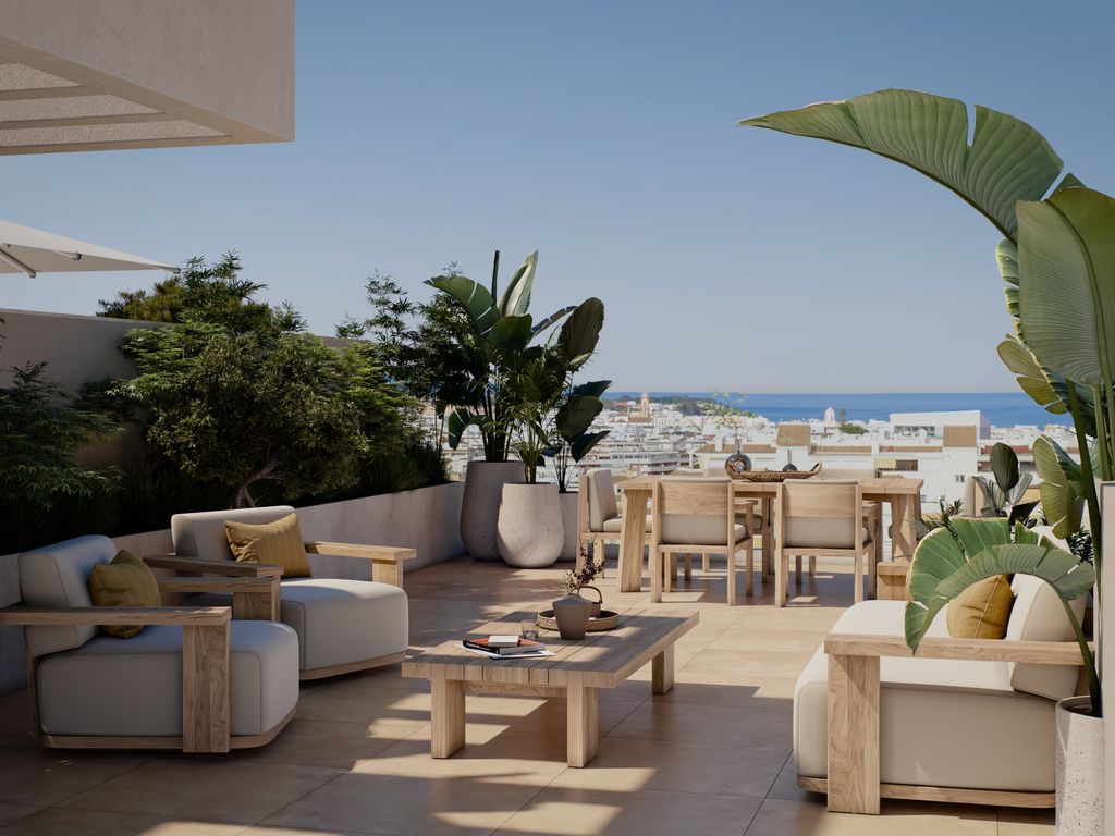 Property photo 1 of 32 Photo 0