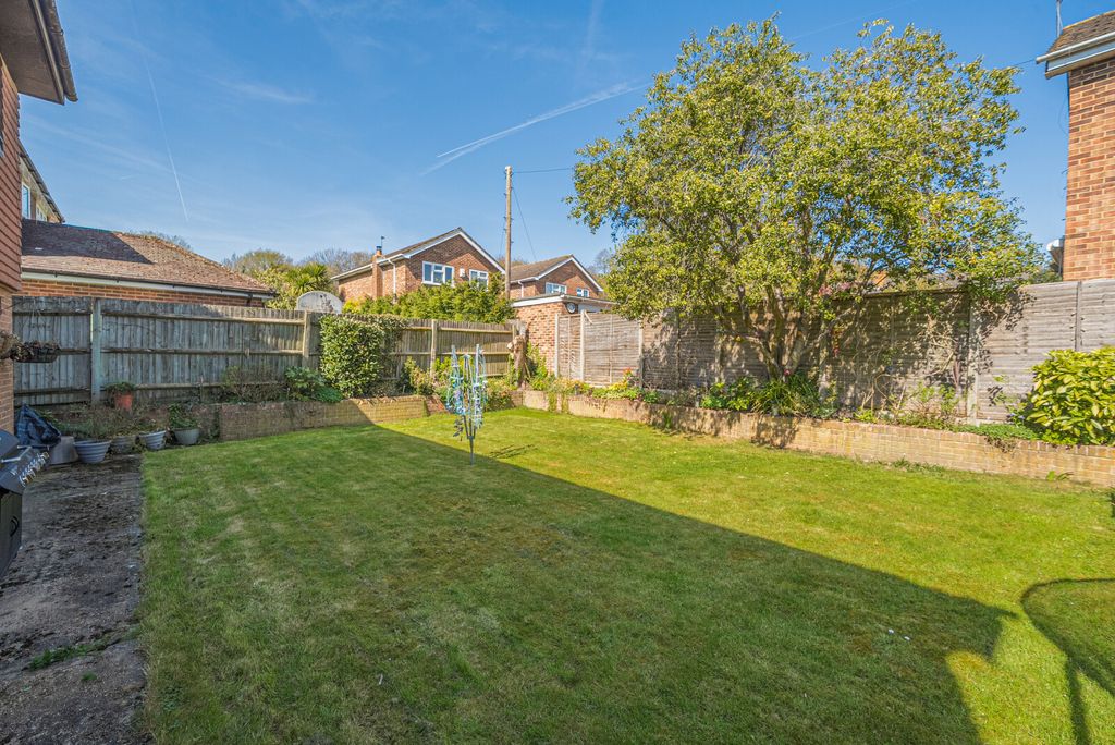 Property photo 3 of 18 Garden