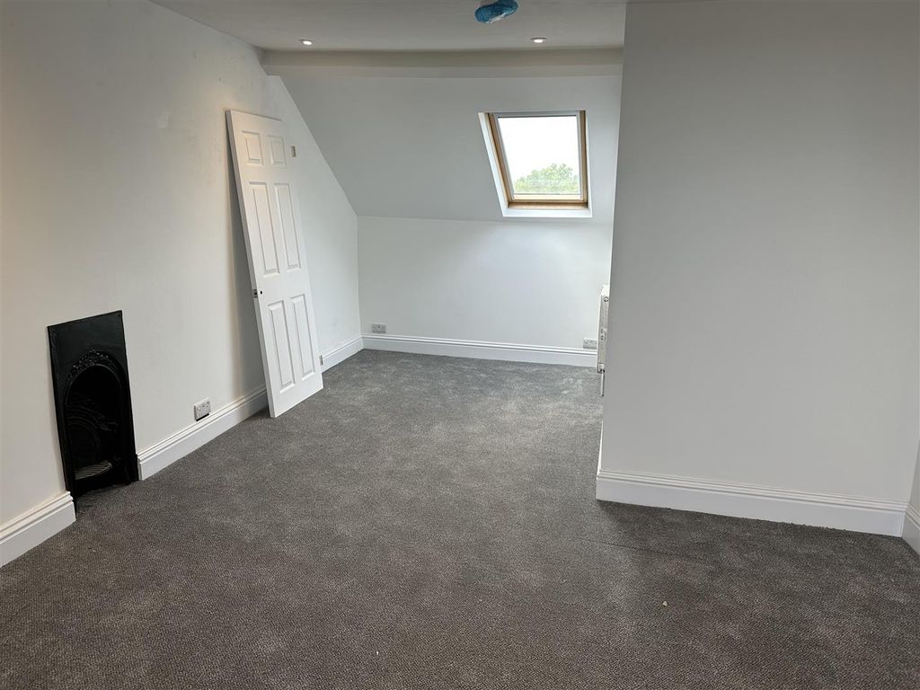 Property photo 3 of 4 Pol l.Jpg
