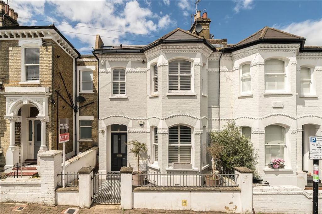 Property photo 1 of 13