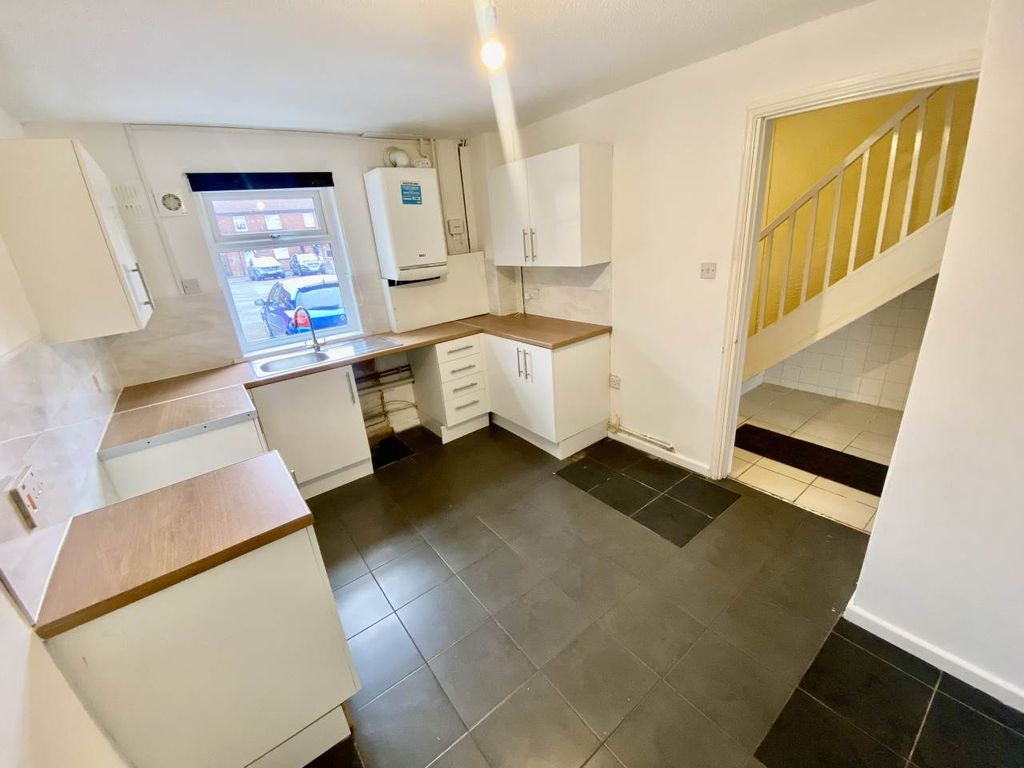 Property photo 1 of 17 Img_9207