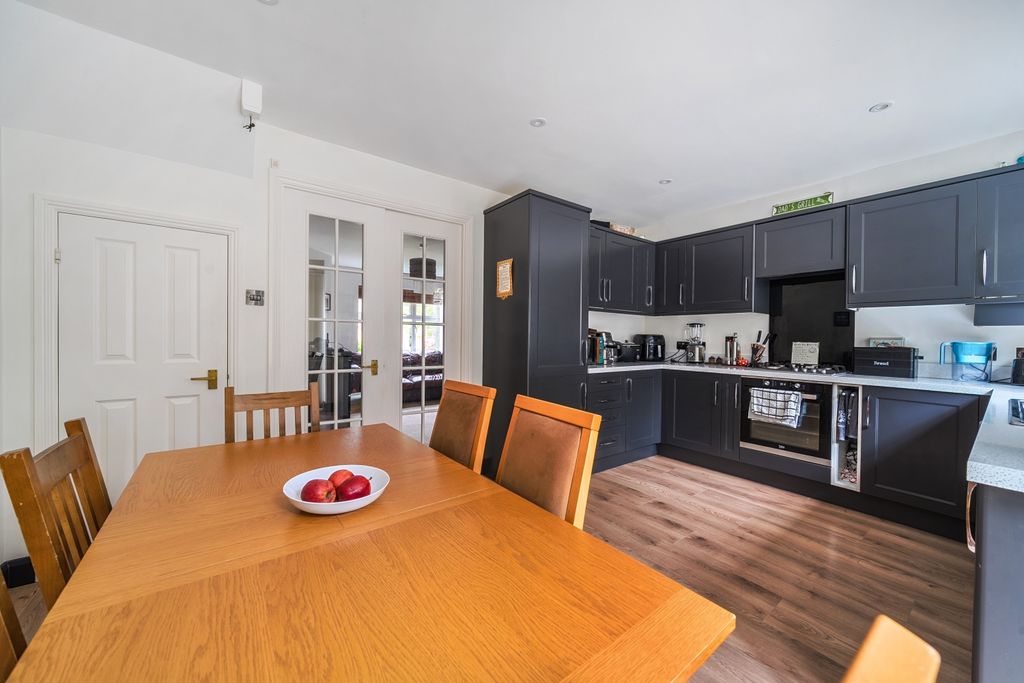 Property photo 2 of 19 1473058-12-6A31d161520Ed