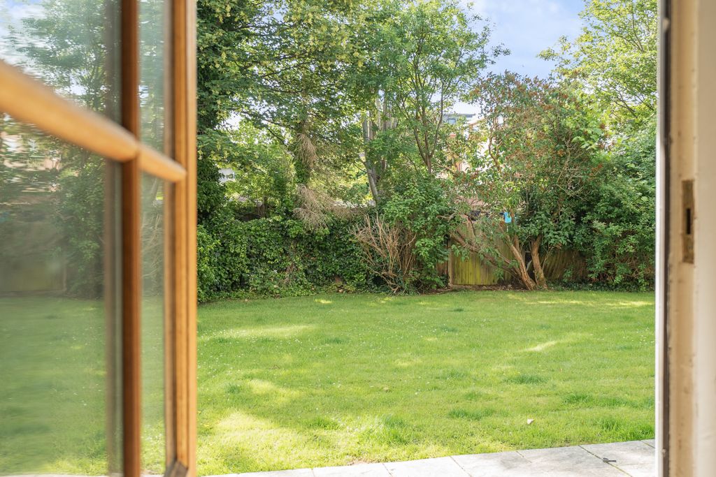 Property photo 3 of 19