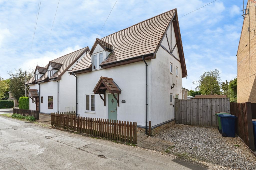 Property photo 2 of 15