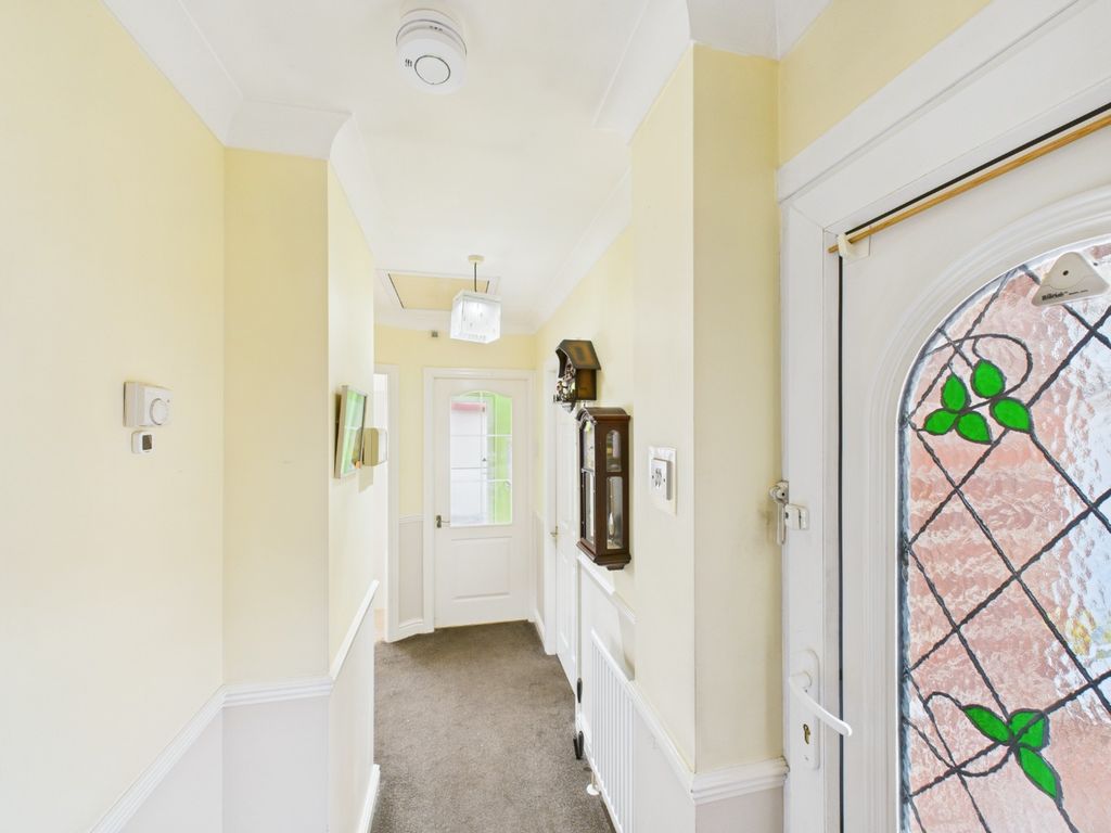 Property photo 2 of 20 4699402