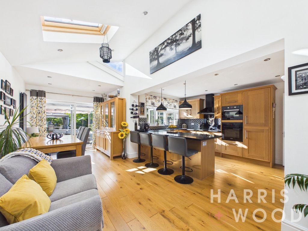 Property photo 3 of 40 5480173