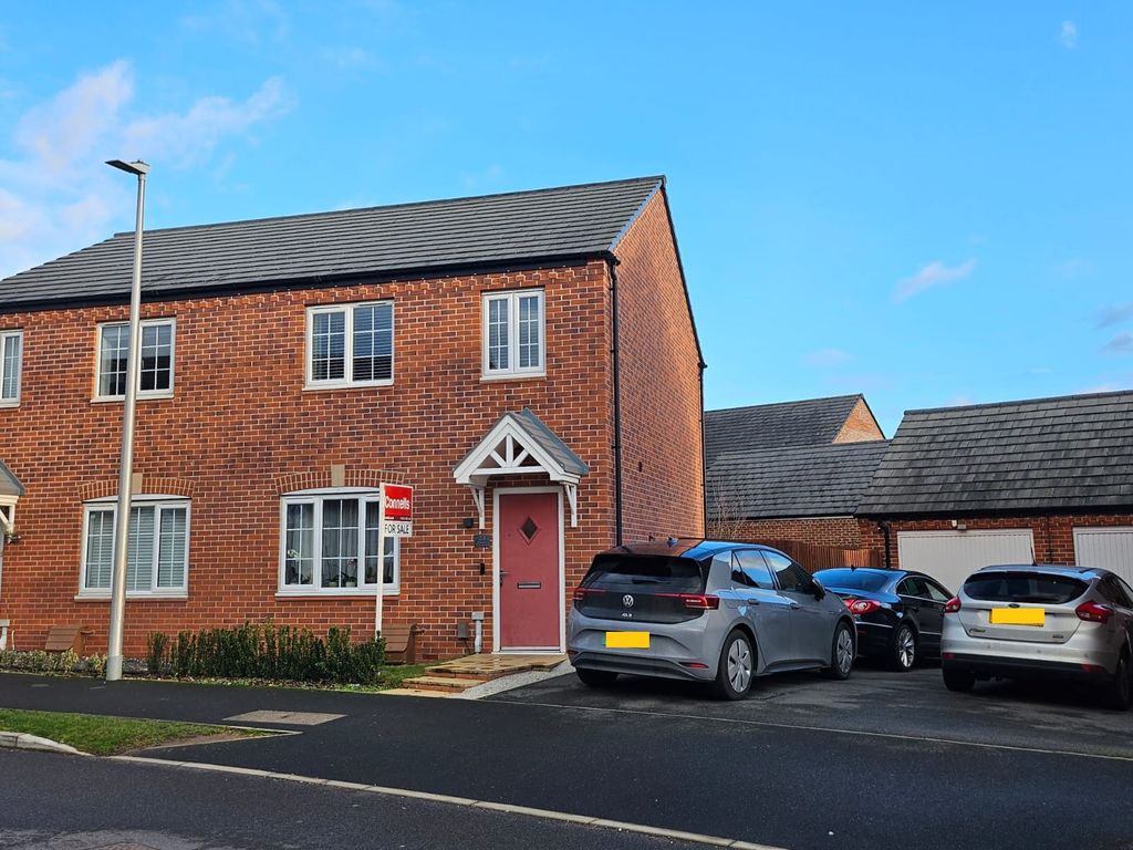 Property photo 1 of 12