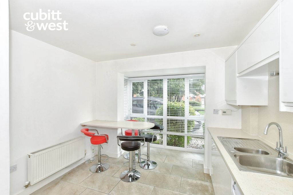 Property photo 3 of 15 27Bba8F0-901H78O5