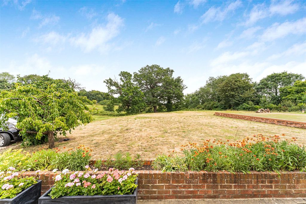 Property photo 3 of 17 Picture No. 19