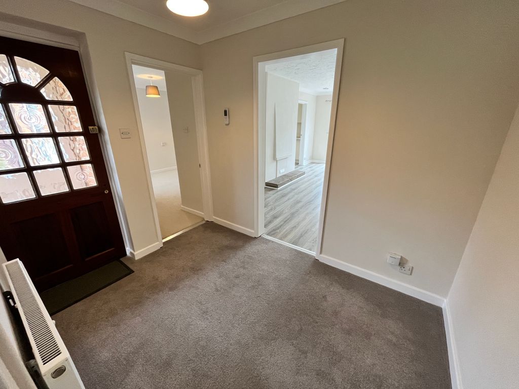 Property photo 3 of 17 Image
