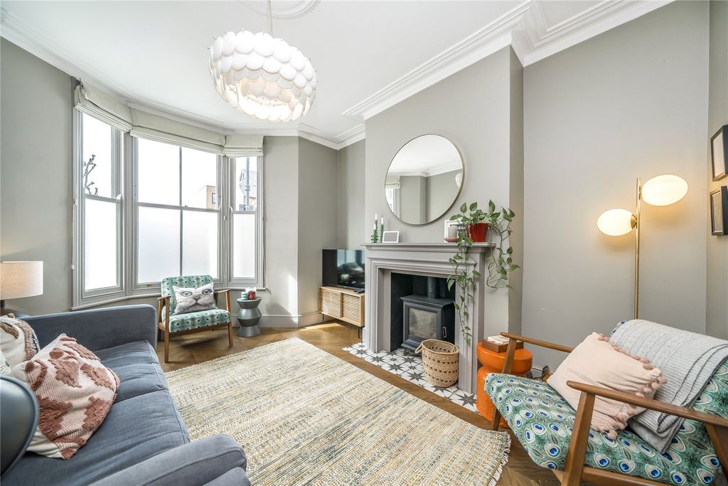 Property photo 3 of 22 Reception