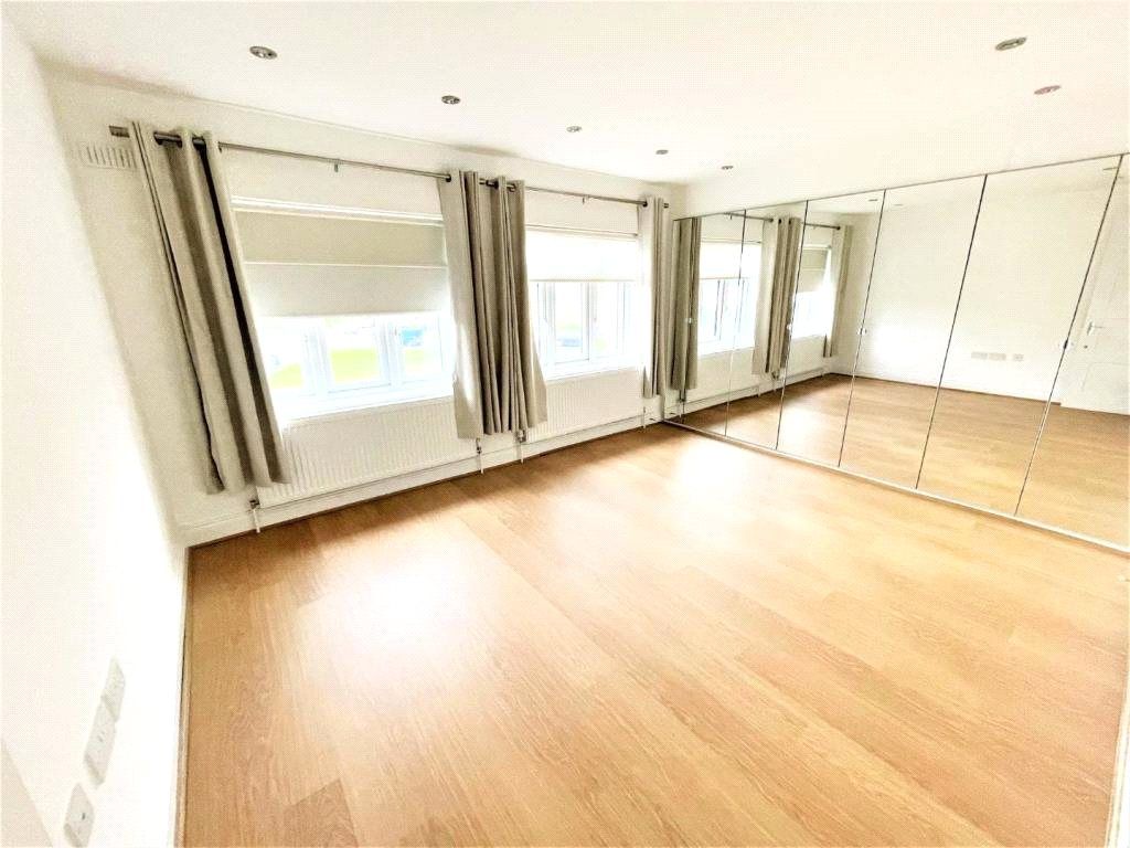 Property photo 3 of 17 Picture No. 03