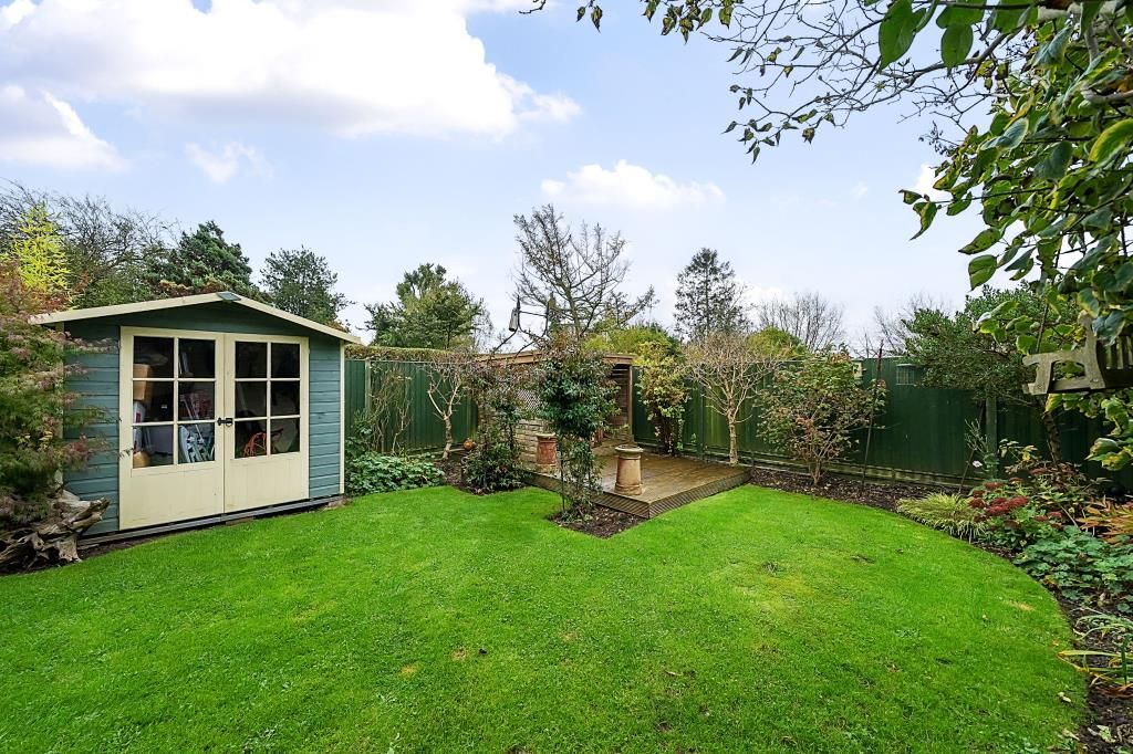 Property photo 2 of 12 Garden