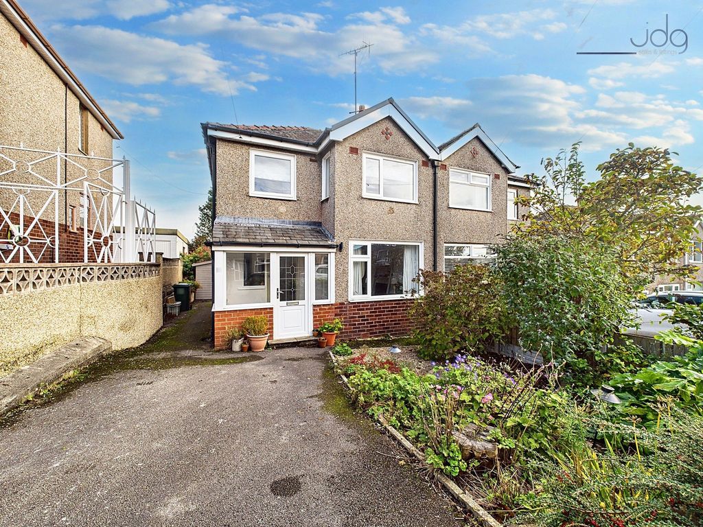 Property photo 1 of 11 Welcome To Canterbury Avenue