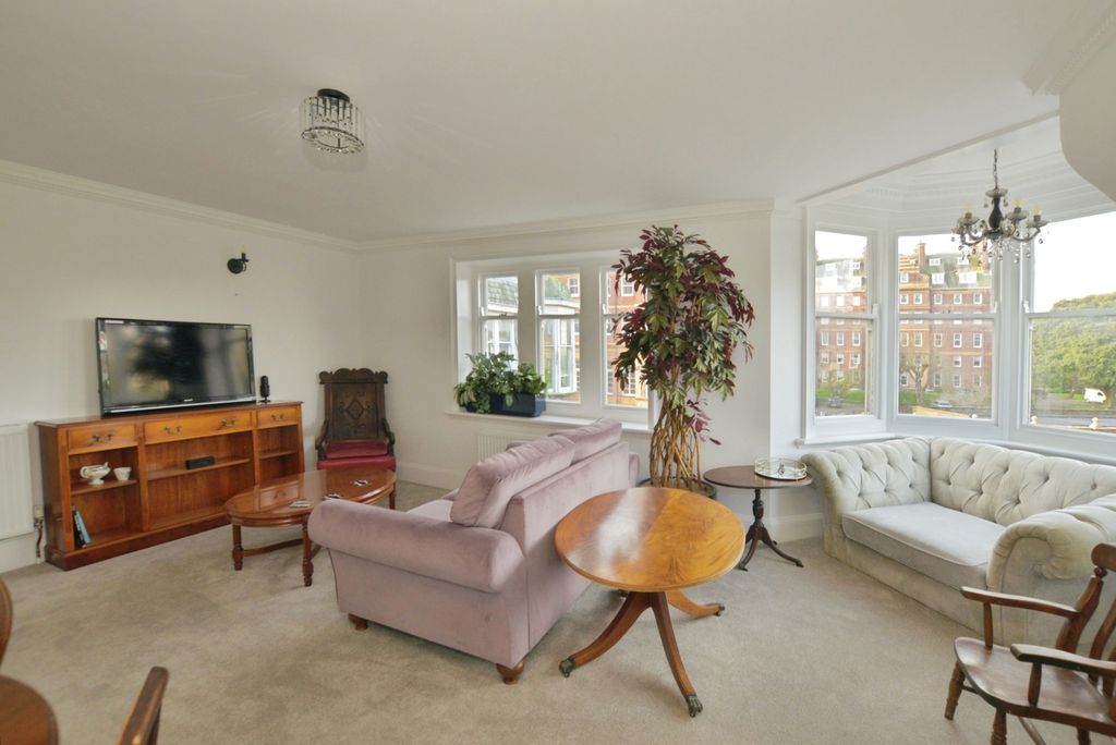 Property photo 3 of 22 Living Room