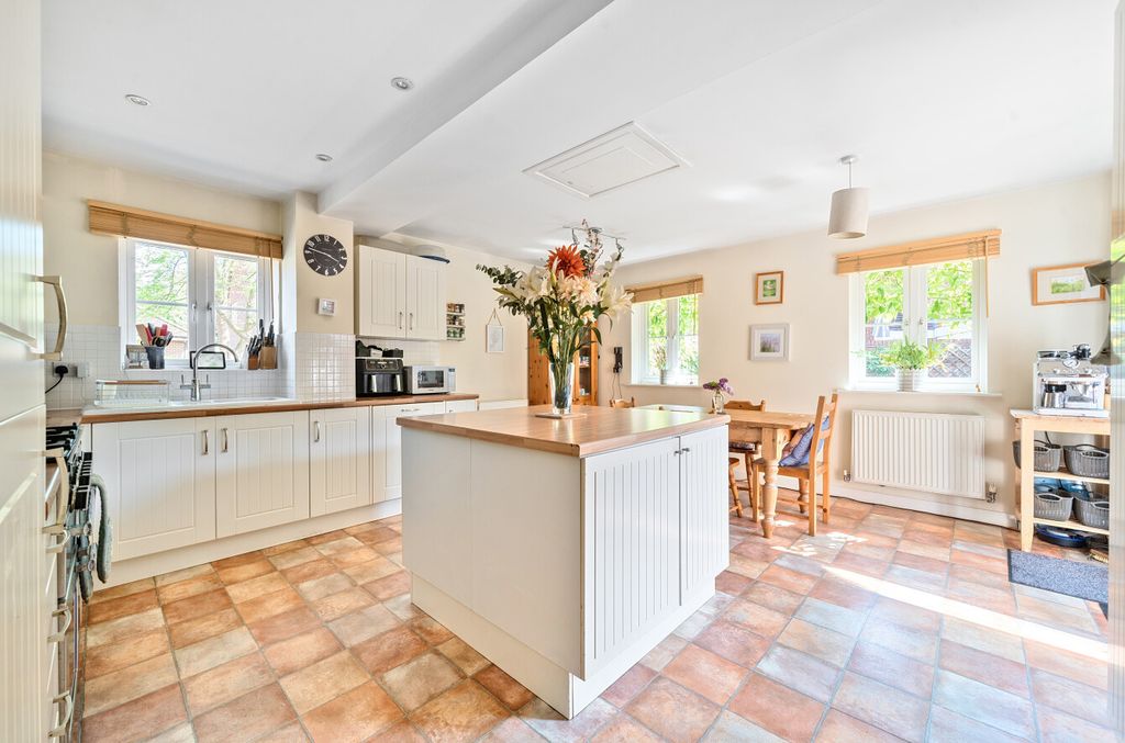 Property photo 3 of 23 5-68220d0E0Cf40-1...