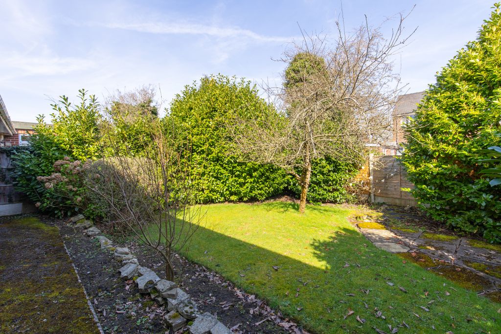 Property photo 2 of 10 Garden