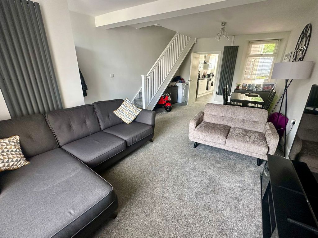 Property photo 3 of 13