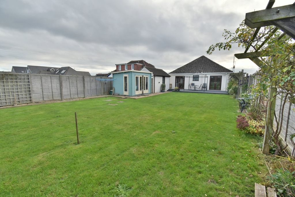 Property photo 3 of 23