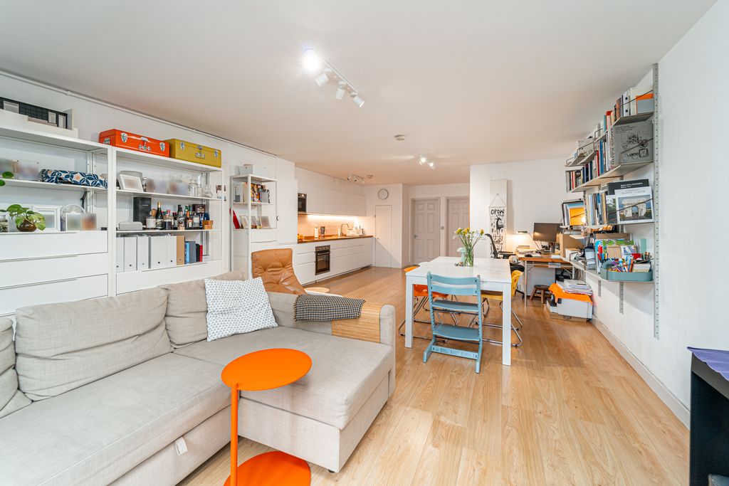 Property photo 1 of 11 Ndb06742-Edit